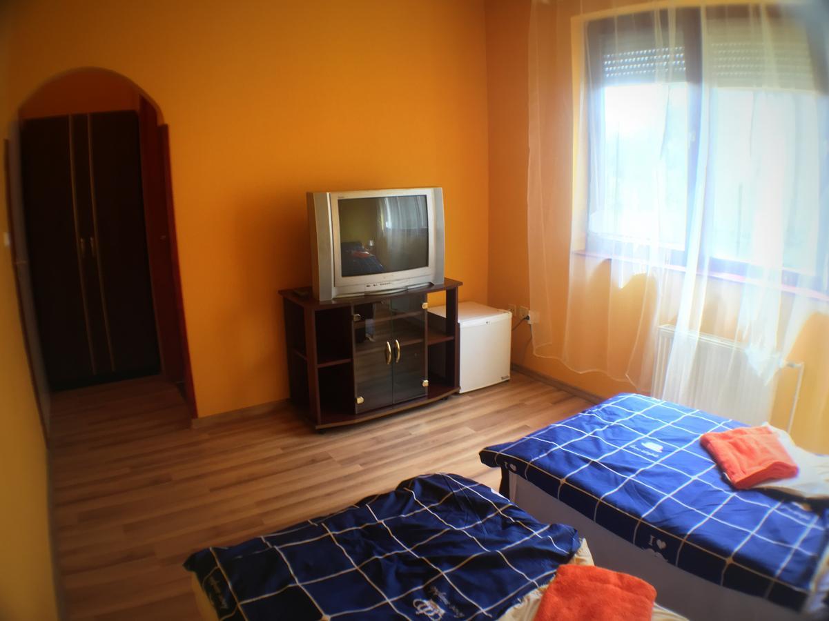 Palota Panzio Bed & Breakfast Budapest Eksteriør bilde